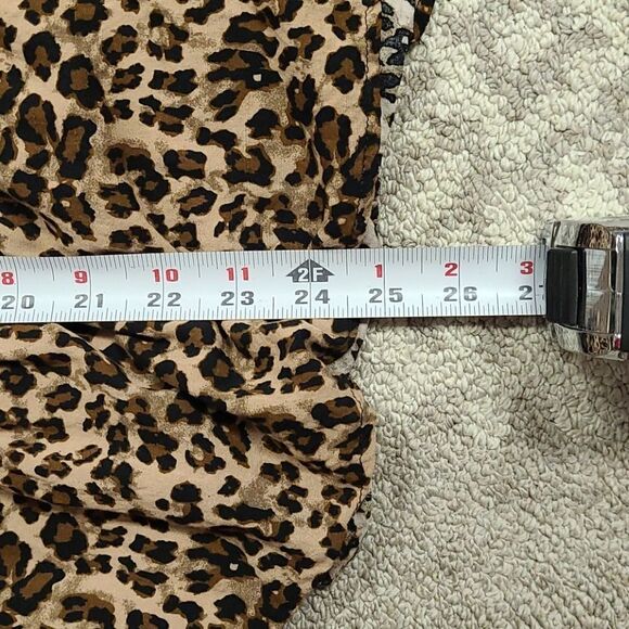 Umgee collar vee neck - Picture 3 of 6